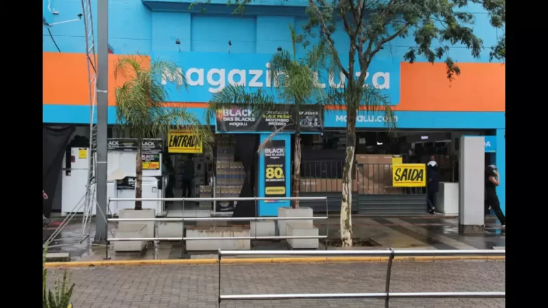 Centro de Campo Grande amanhece vazio no primeiro dia de Black Friday