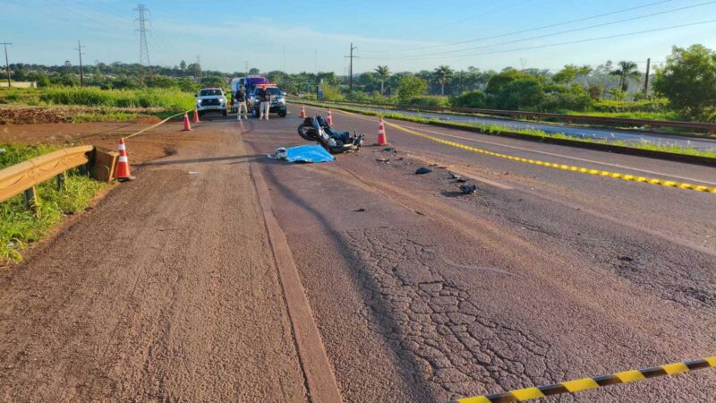 Jovem de 20 anos morre após possível colisão com carreta na BR-163 em Dourados