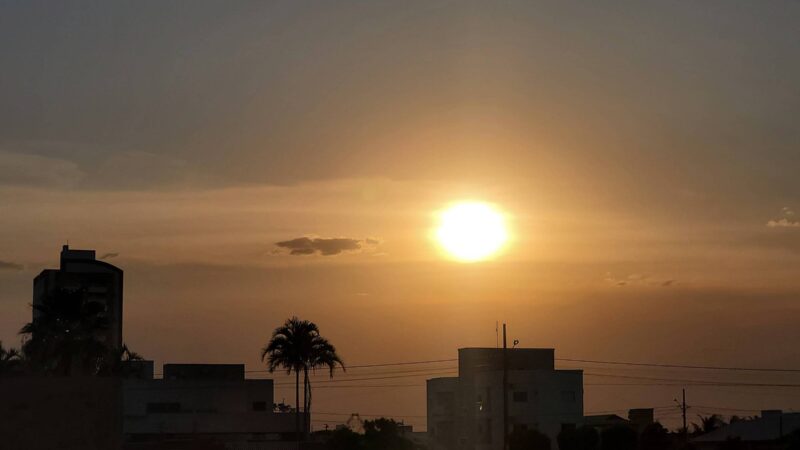Domingo será de calor extremo em MS, com até 40°C e risco de temporais no fim do dia