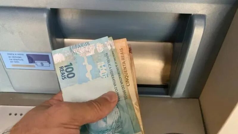 Salários de novembro começam a ser pagos esta semana; veja datas para servidores estaduais e municipais