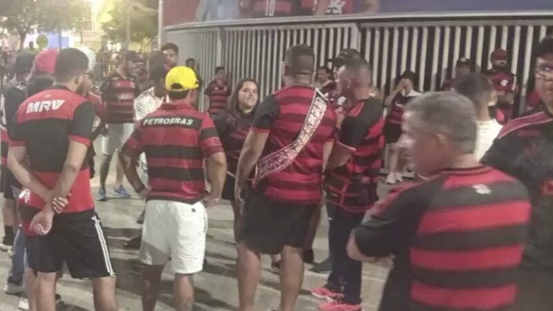 Mais de 50 torcedores de MS caem em golpe e são barrados com ingressos falsos na final do Brasileirão