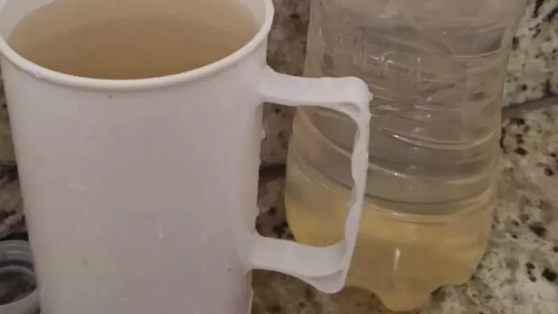 Moradora do Taveirópolis relata recorrência de água suja nas torneiras