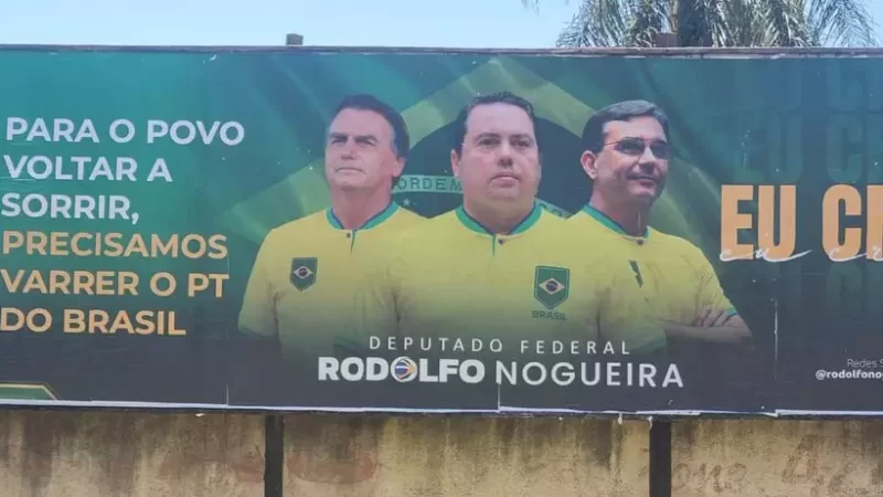 TRE determina retirada de outdoor de Rodolfo Nogueira com ataque ao PT em Dourados