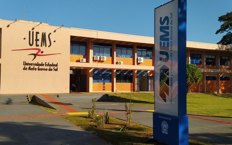 UEMS sorteia vagas para cursinho preparatório on-line com quase 900 inscritos