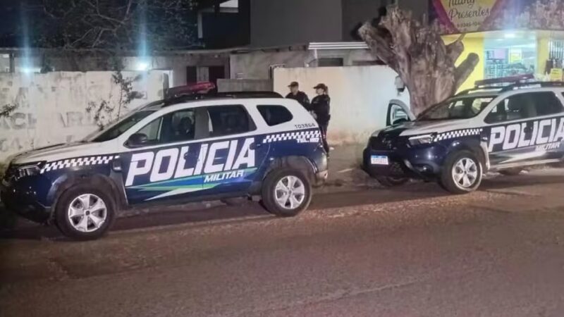 Homem é encontrado morto dentro de casa após uma queda em cima de uma garrafa de vidro