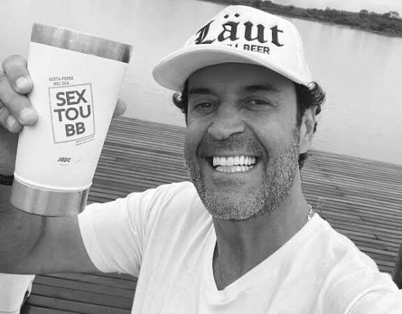 Influenciador mineiro Henrique Maderite morre aos 50 anos em Ouro Preto