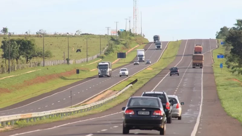 Carnaval deve levar mais de 328 mil veículos à BR-163 em Mato Grosso do Sul