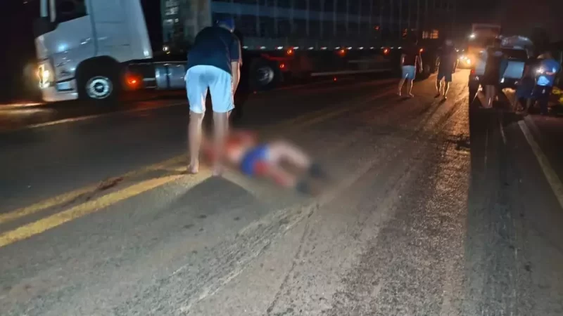 Motociclista morre após ser atropelado por caminhonete na BR-163 em Dourados
