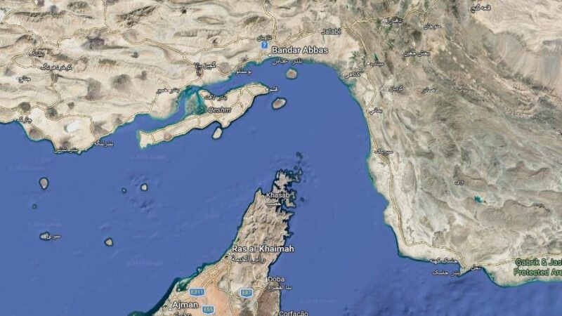 Guarda Revolucionária ameaça bloquear Estreito de Ormuz e elevar tensão no mercado global