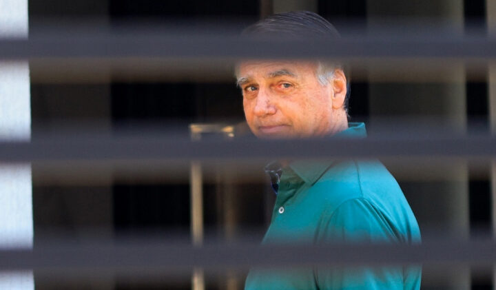 STF mantém prisão de Bolsonaro e nega pedido de domiciliar