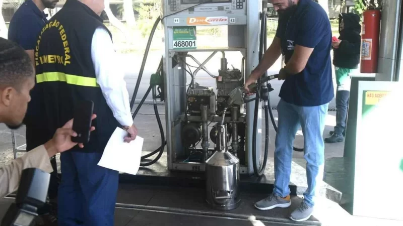 Fiscalização aponta irregularidades em 34% das bombas de combustíveis em MS