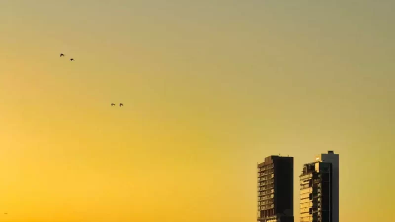 Segunda-feira terá calor, sol entre nuvens e previsão de chuva em MS