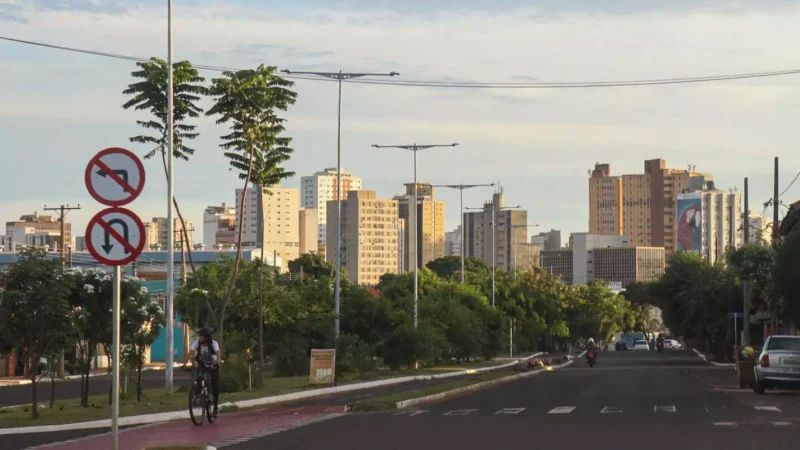 Terça começa com sol, mas MS pode ter chuvas intensas e tempestades ao longo do dia