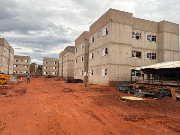 Campo Grande precisa construir 11,4 mil casas por ano para zerar déficit habitacional até 2035