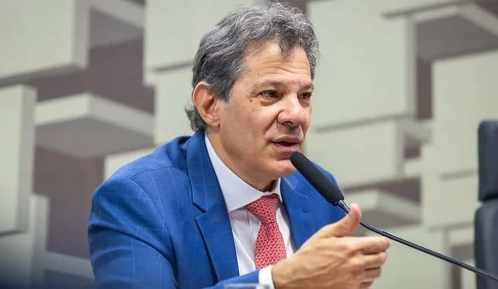 Haddad propõe mudança no ICMS dos combustíveis para conter alta e evitar greve