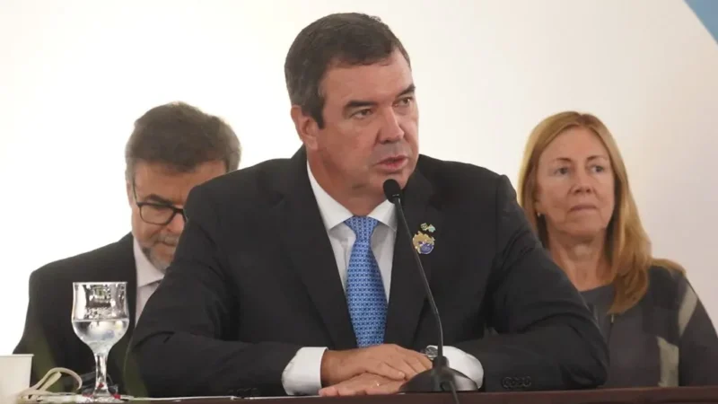 O governador de Mato Grosso do Sul, Eduardo Riedel, participa nesta segunda-feira (23) da abertura da COP15 da CMS