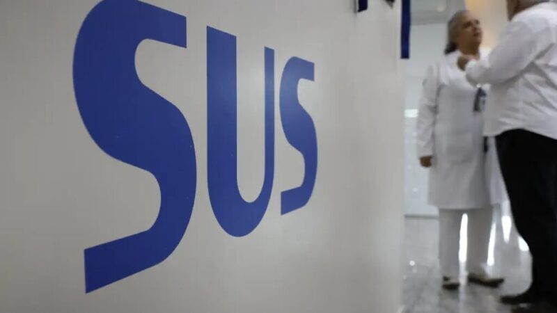 Exames para detectar câncer de intestino no SUS triplicam em 10 anos, aponta levantamento