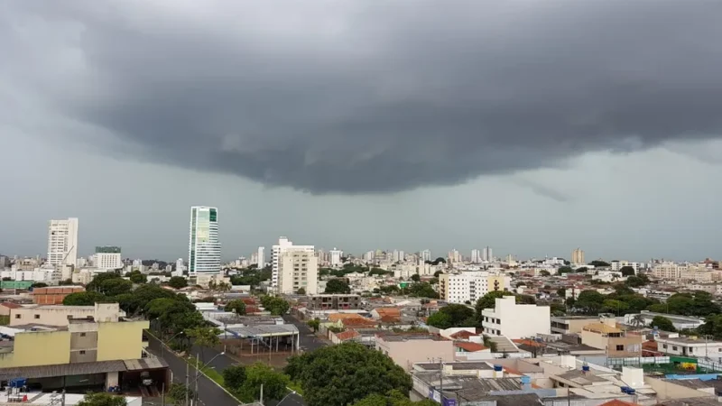 Frente fria deixa tempo instável e provoca pancadas isoladas em MS nesta terça feira