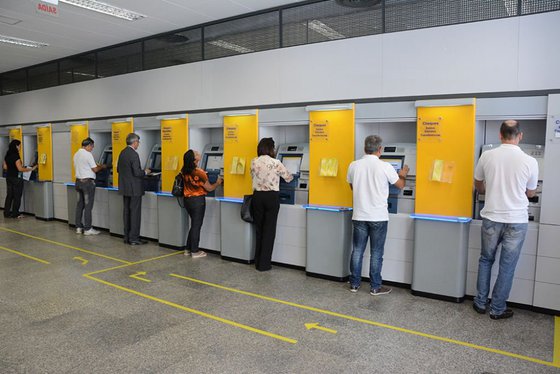 Bancos fecham na Sexta-feira Santa; Pix segue funcionando normalmente