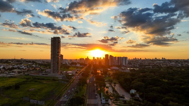 Feriado de Semana Santa começa com calor e baixa umidade em Campo Grande