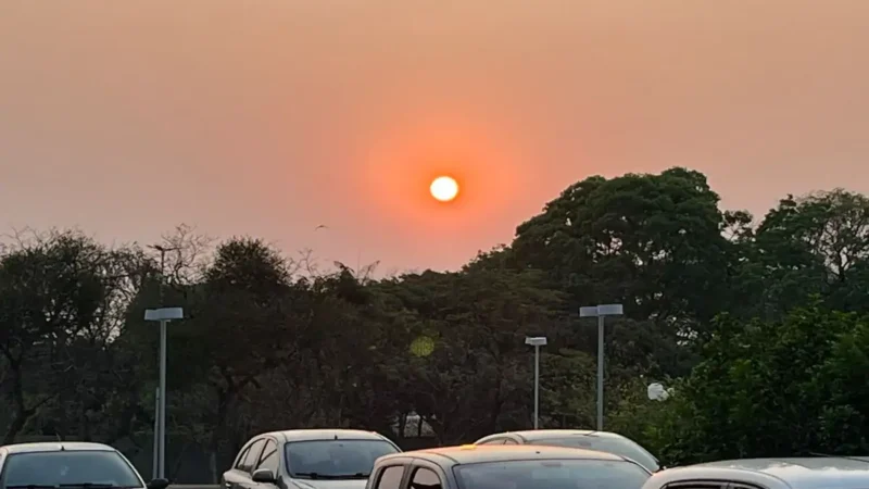 Segunda começa com calor intenso, mas frente fria muda o tempo em MS