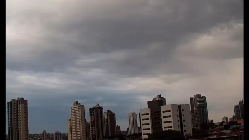 Inmet alerta para tempestades em MS com risco de granizo e ventos de até 100 km/h