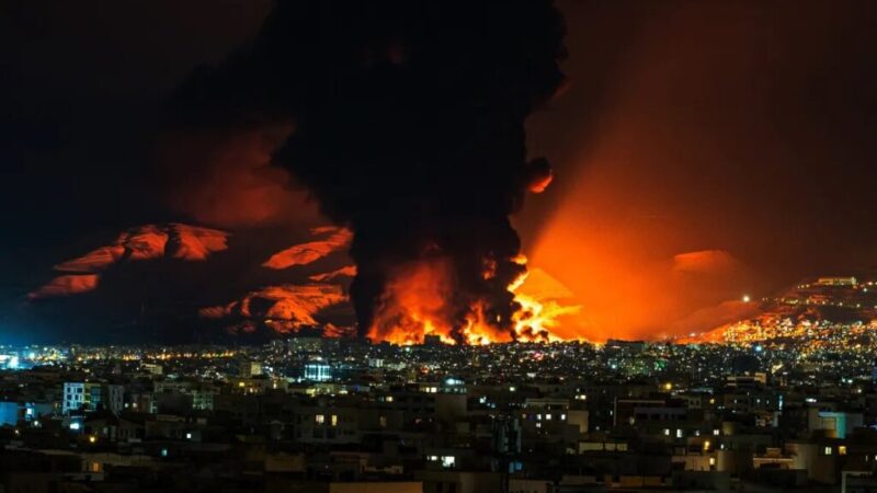 Irã afirma ter atacado instalações de petróleo e alvos dos EUA no Oriente Médio