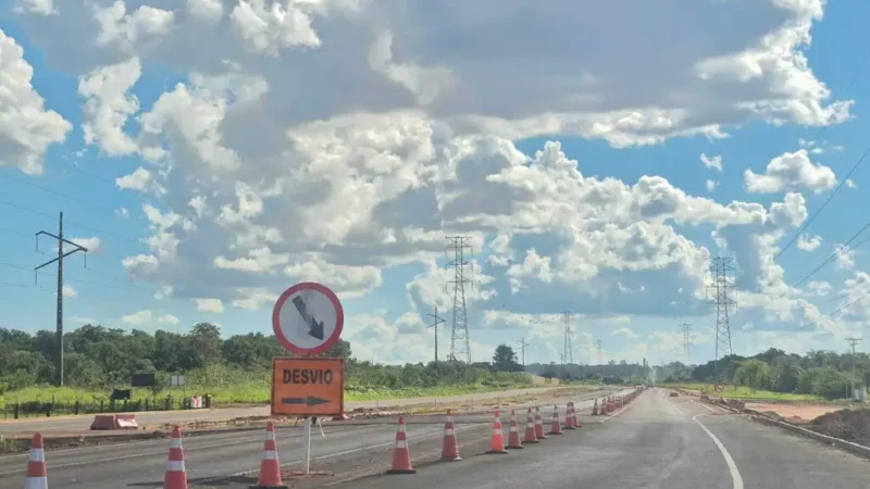PRF restringe caminhões na BR-262 para show do Guns N’ Roses em Campo Grande