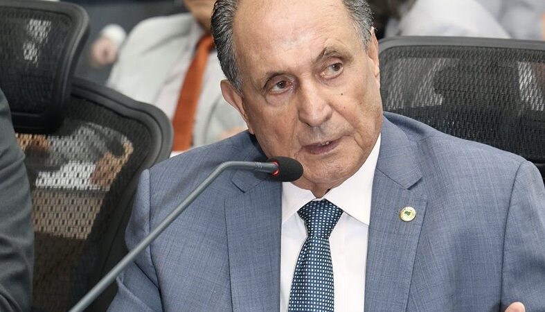 Zé Teixeira articula criação de espaço de lazer em bairro de Campo Grande