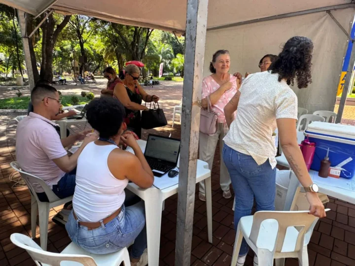 Campo Grande realiza Dia D contra gripe com baixa cobertura e alta circulação de vírus