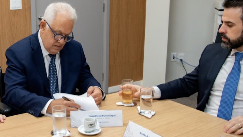 TCE-MS firma acordo e garante cotas raciais em futuros concursos públicos