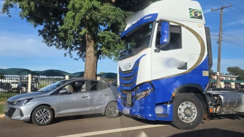 Movimento intenso exige cautela na Avenida Duque de Caxias