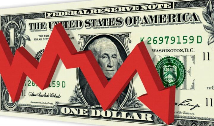 Dólar cai ao menor nível em mais de dois anos