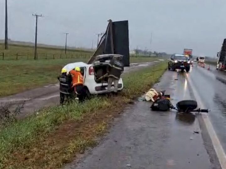 Colisão frontal deixa dois motoristas feridos na BR-163