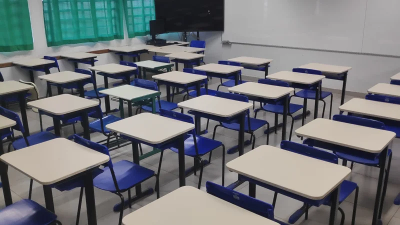 Universidades suspendem aulas em jogos do Brasil; rede municipal ainda aguarda decisão