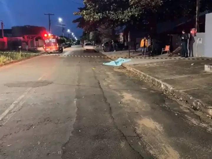Homem é executado a tiros ao sair do trabalho