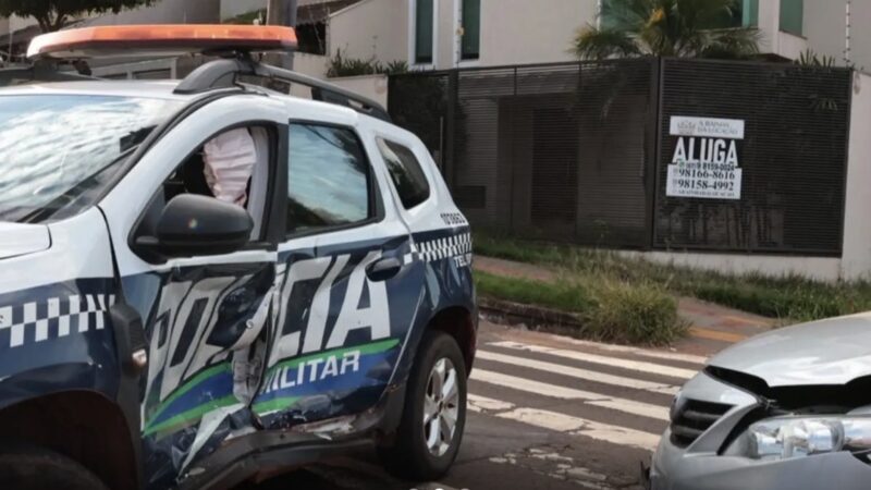 Viatura da PM bate em carro durante deslocamento para atender ocorrência em Campo Grande