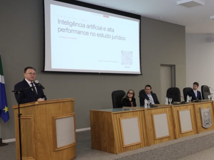 Palestra sobre inteligência artificial no Direito reúne centenas de participantes em Campo Grande
