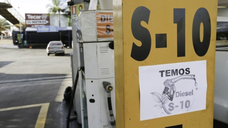 Petrobras adere a programa de subvenção ao diesel e anuncia novos preços a partir desta terça-feira