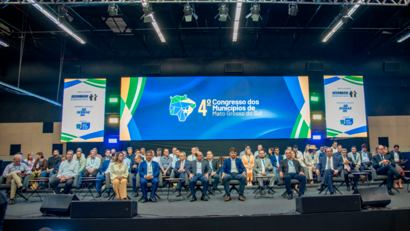 TCE-MS participa da abertura do 4º Congresso dos Municípios e reforça debate sobre eficiência na gestão pública
