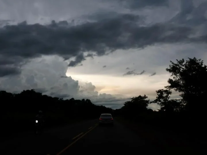 Tempestades ganham força em MS: ciclones elevam risco de chuva intensa, granizo e ventos de até 100 km/h