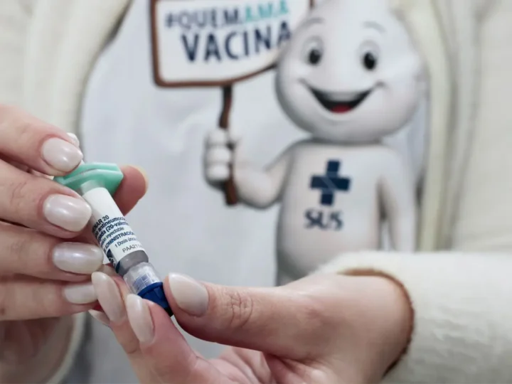 SUS amplia proteção infantil com nova vacina que combate 20 tipos de pneumococo