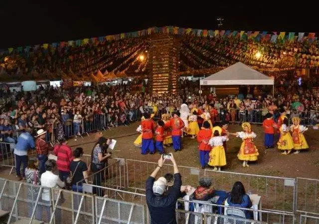 Fim de semana em Campo Grande tem arraiás, circo e festas religiosas na programação gratuita
