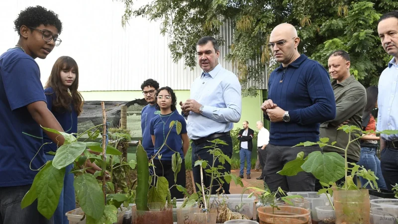 Escola de Campo Grande aposta em tecnologia, robótica e horta para transformar aprendizado dos alunos