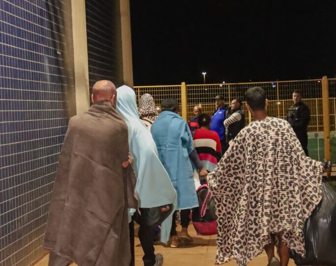 Com chegada de frente fria, Prefeitura reabre abrigo noturno para população em situação de rua em Campo Grande