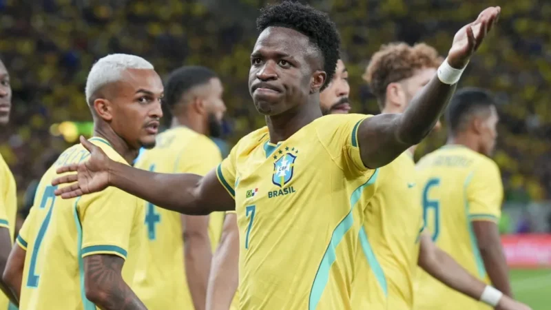 Jogo do Brasil altera expediente de órgãos públicos, bancos e serviços em Campo Grande