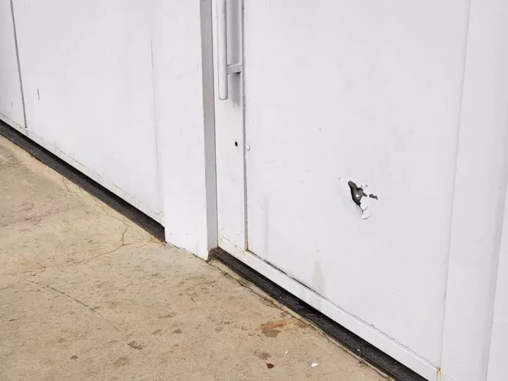Tiros atingem três casas em bairro nobre de Campo Grande e polícia investiga