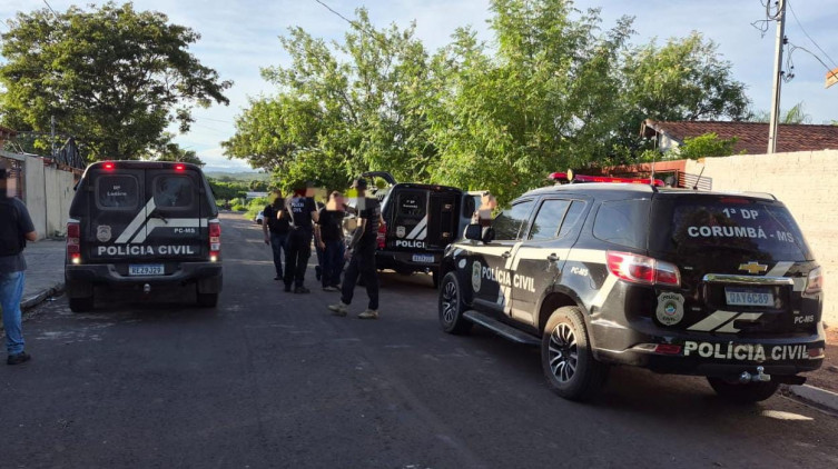 Operação prende dois suspeitos, mata um e apreende arsenal após assassinato de PM em Corumbá