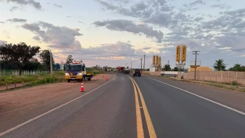 Diarista tem perna amputada após motorista invadir pista e fugir sem prestar socorro na BR-262