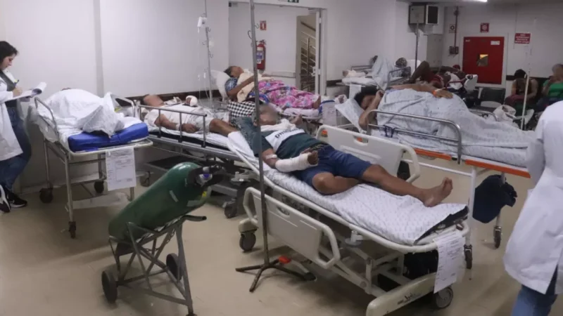 Santa Casa enfrenta superlotação e atende mais de 100 pacientes em 24 horas na emergência